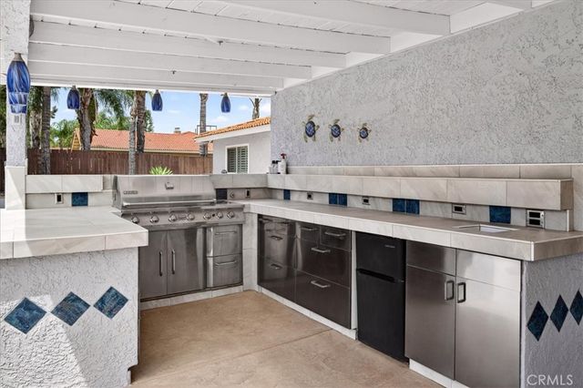 16435 Lois Lane, Riverside, CA 92504