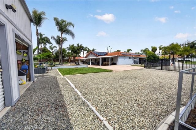 16435 Lois Lane, Riverside, CA 92504