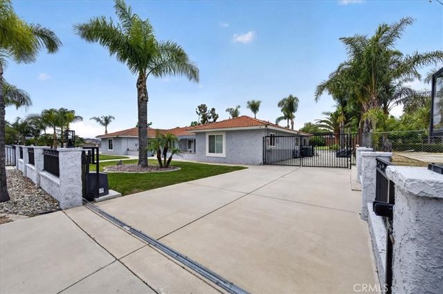 16435 Lois Lane, Riverside, CA 92504