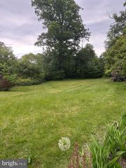 4611 UPLAND DR, Alexandria, VA 22310