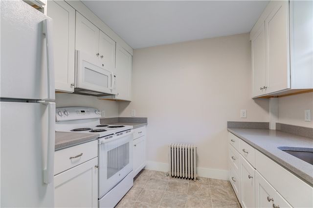 38 Morningside Lane 1, Portsmouth, RI 02871