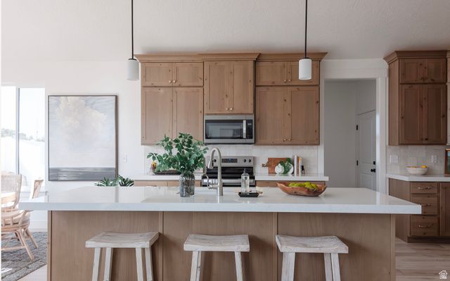 3074 E CANYON MEADOWS DR, Spanish Fork, UT 84660