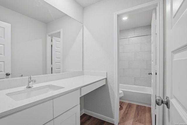 2582 Downsbury Road, New Braunfels, TX 78130
