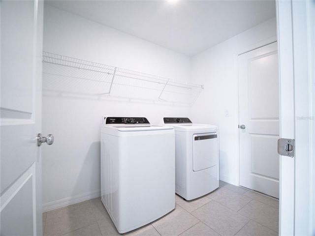 2813 10TH STREET SW, Lehigh Acres, FL 33976