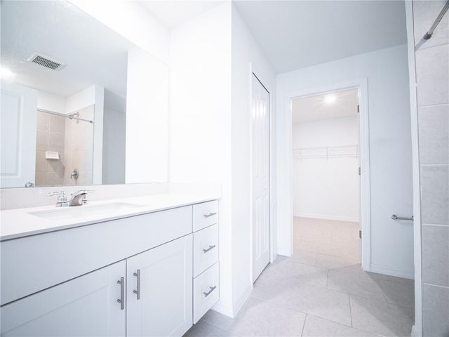 2813 10TH STREET SW, Lehigh Acres, FL 33976