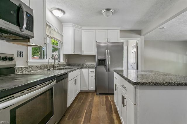 513 Marlin DR, Newport News, VA 23602