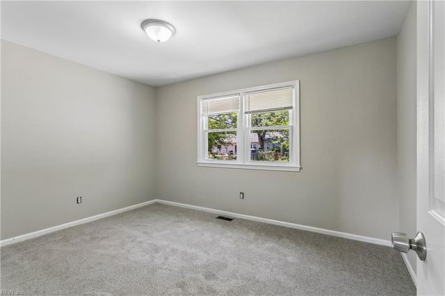 513 Marlin DR, Newport News, VA 23602