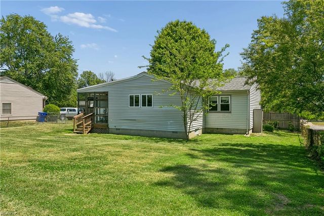 513 Marlin DR, Newport News, VA 23602