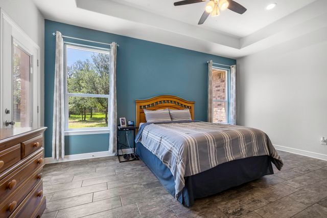 2513 Christine Drive, Granbury, TX 76048