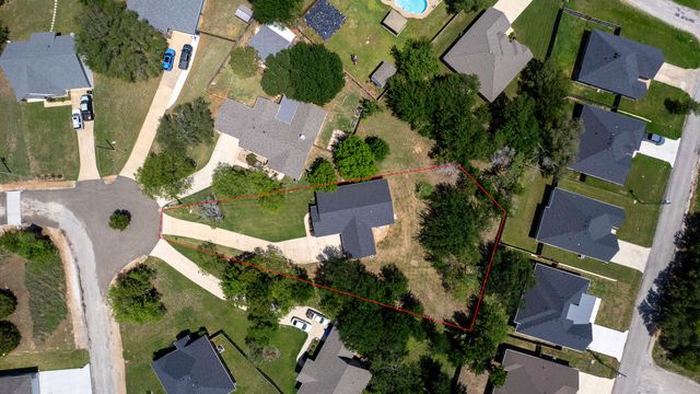 2513 Christine Drive, Granbury, TX 76048