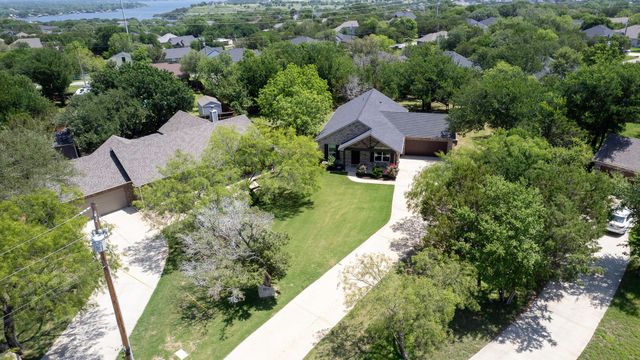 2513 Christine Drive, Granbury, TX 76048