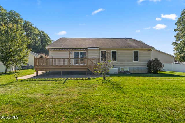 1009 Kingswood Court, Rotterdam, NY 12303