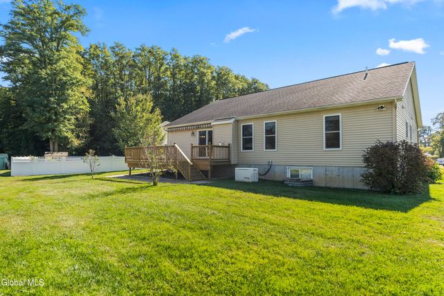 1009 Kingswood Court, Rotterdam, NY 12303