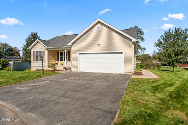 1009 Kingswood Court, Rotterdam, NY 12303