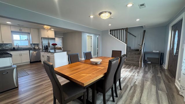 7700 W 83rd Street, Bridgeview, IL 60455