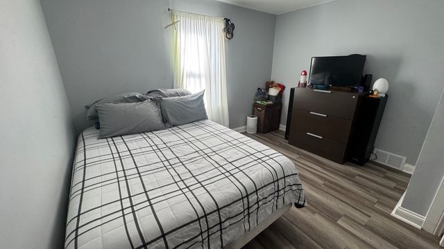 7700 W 83rd Street, Bridgeview, IL 60455