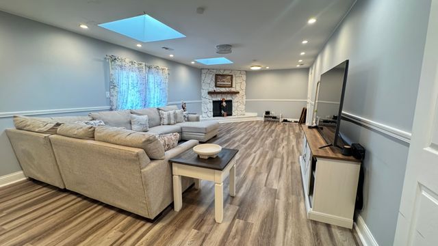 7700 W 83rd Street, Bridgeview, IL 60455