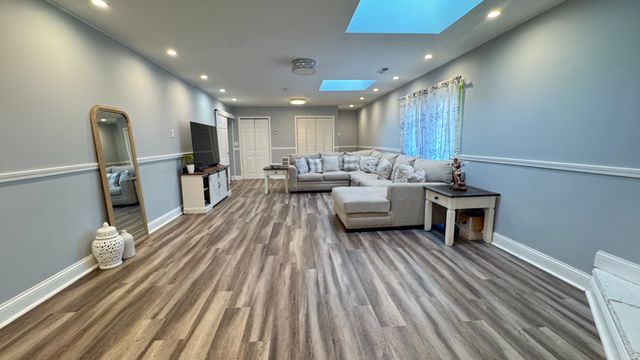 7700 W 83rd Street, Bridgeview, IL 60455