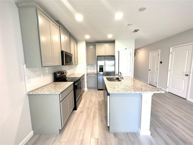 2835 NARCOOSSEE COMMONS WAY, St Cloud, FL 34771