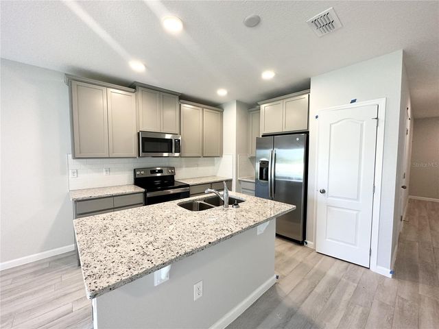 2835 NARCOOSSEE COMMONS WAY, St Cloud, FL 34771