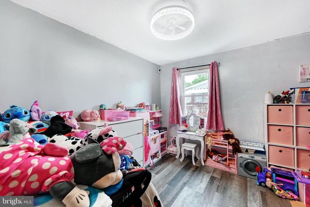 97 SHERRILL DR, New Oxford, PA 17350