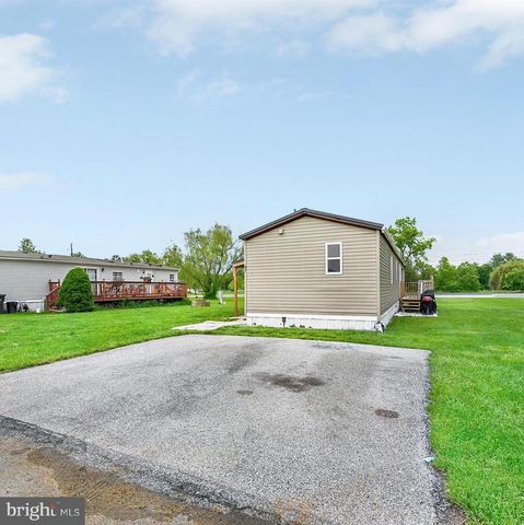97 SHERRILL DR, New Oxford, PA 17350