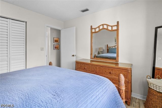 5848 Queen Elizabeth WAY 1, Fort Myers, FL 33907