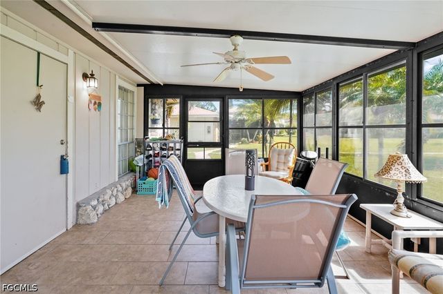 5848 Queen Elizabeth WAY 1, Fort Myers, FL 33907