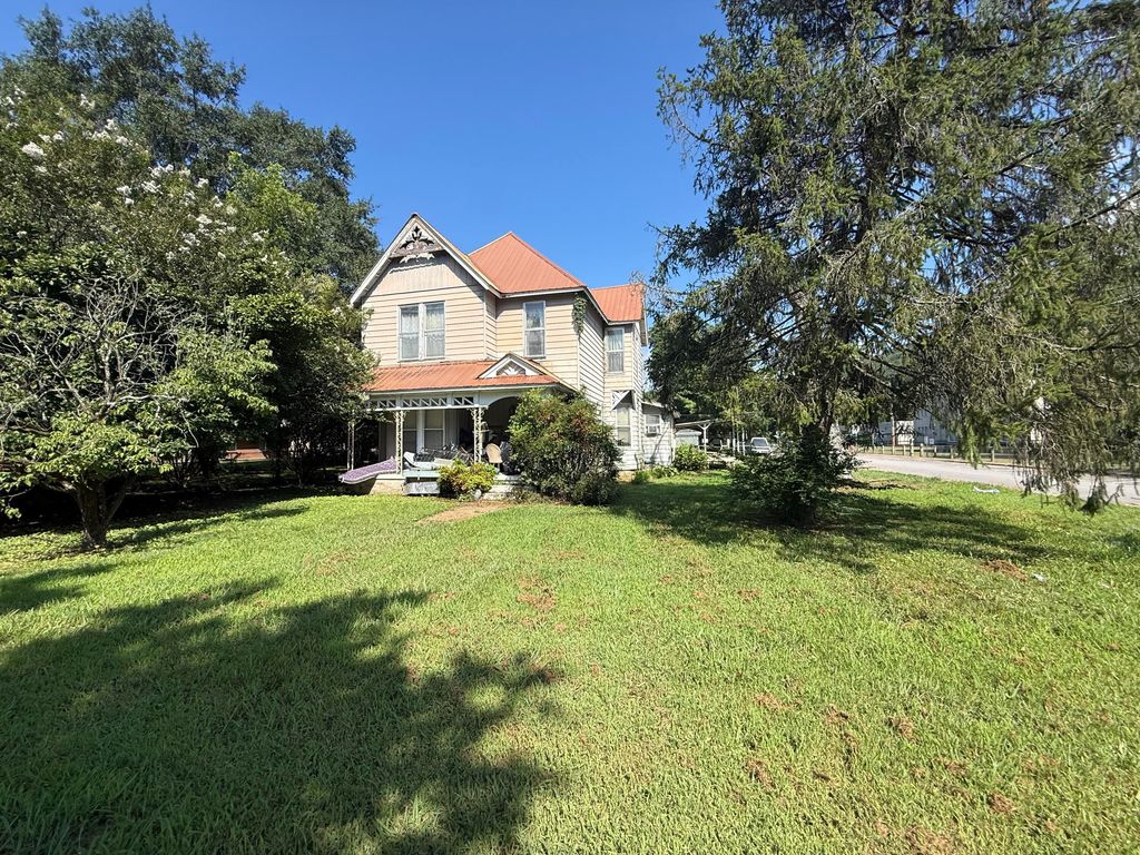 1700 Marion Avenue, South Pittsburg, TN 37380