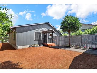 70 JEFFERSON Aly, Eugene, OR 97402