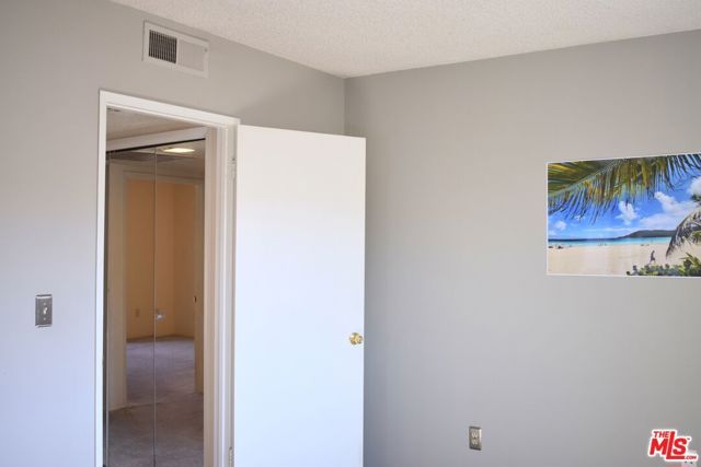 1711 Grismer Avenue 63, Burbank, CA 91504