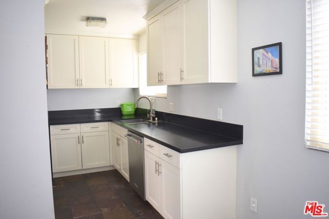 1711 Grismer Avenue 63, Burbank, CA 91504