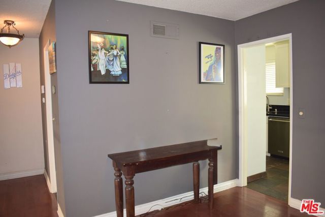 1711 Grismer Avenue 63, Burbank, CA 91504