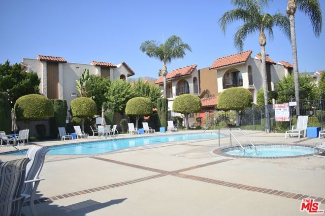 1711 Grismer Avenue 63, Burbank, CA 91504