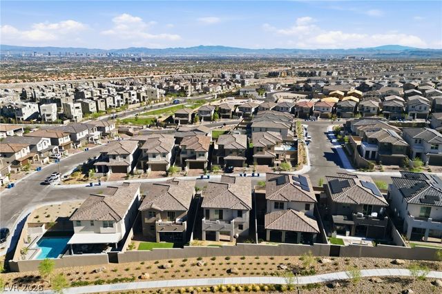 11816 River Hawk Avenue, Las Vegas, NV 89138