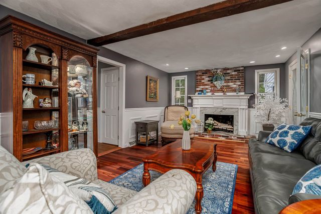 190 Wyndridge Circle, Pelham, NH 03076