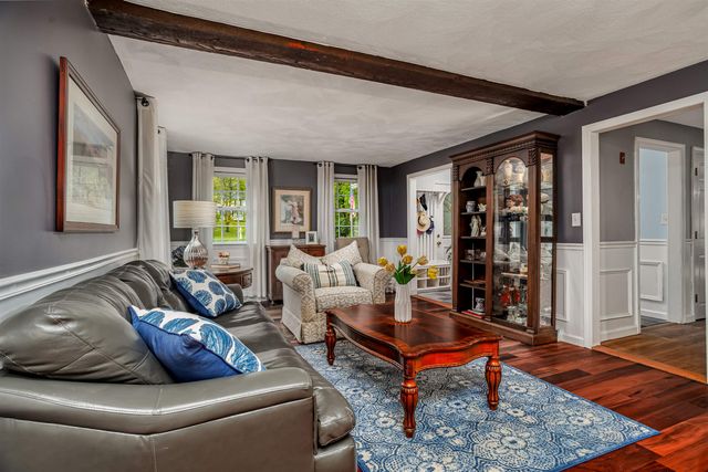 190 Wyndridge Circle, Pelham, NH 03076