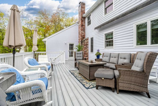 190 Wyndridge Circle, Pelham, NH 03076