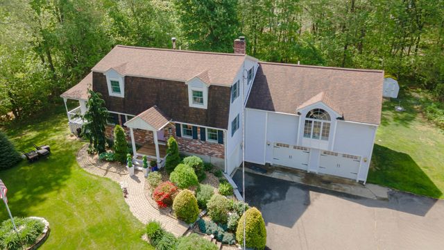 190 Wyndridge Circle, Pelham, NH 03076