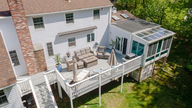190 Wyndridge Circle, Pelham, NH 03076