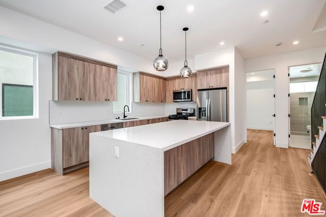 5321 Ben Avenue 1, Valley Village, CA 91607