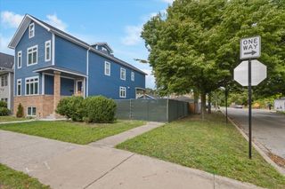 5000 W Argyle Street, Chicago, IL 60630