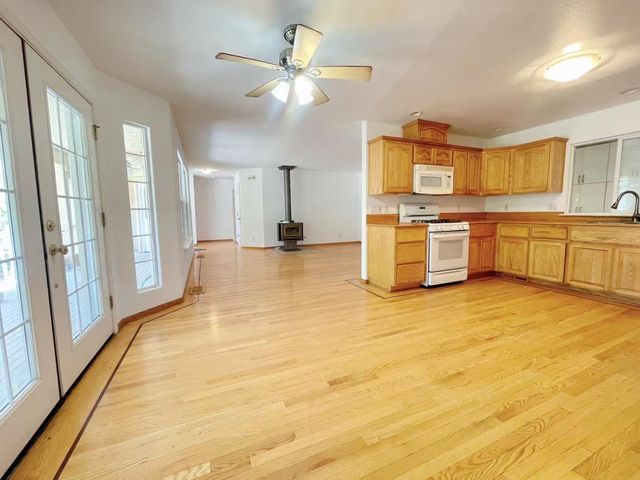 127 Eagle Vista Dr, Oroville, CA 95966