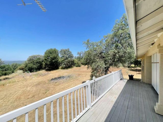127 Eagle Vista Dr, Oroville, CA 95966