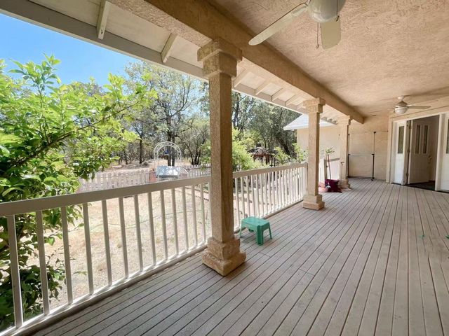 127 Eagle Vista Dr, Oroville, CA 95966