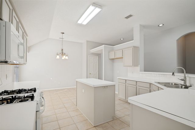 6504 Hillview Lane, Sachse, TX 75048