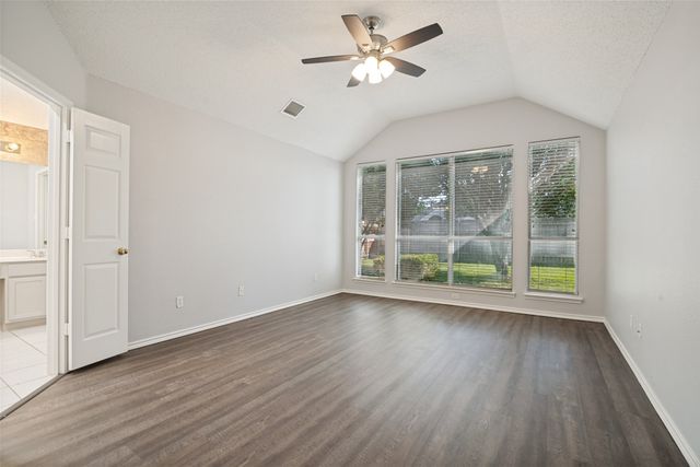 6504 Hillview Lane, Sachse, TX 75048