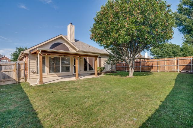 6504 Hillview Lane, Sachse, TX 75048