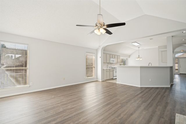 6504 Hillview Lane, Sachse, TX 75048