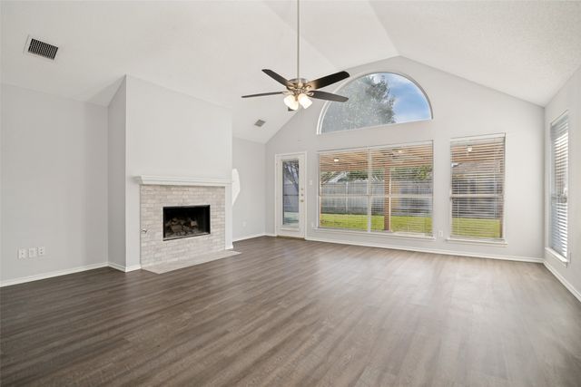 6504 Hillview Lane, Sachse, TX 75048